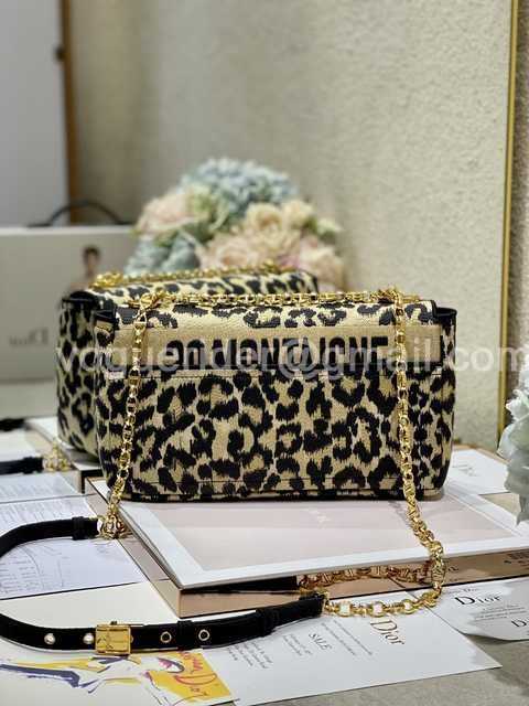 9243 Caro 28 9243 Caro 28