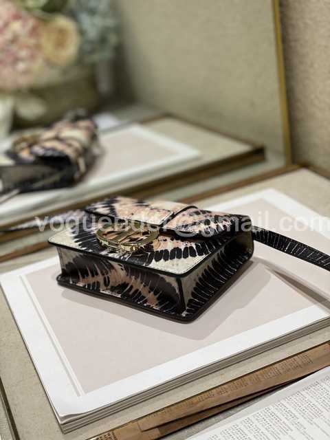 1210 Leather 15 1210 Leather 15