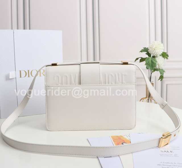 M9030 Leather 24 M9030 Leather 24