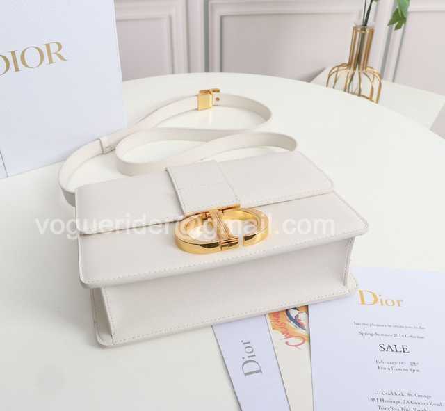 M9030 Leather 24 M9030 Leather 24