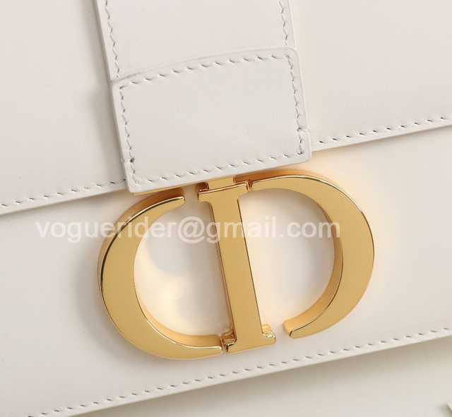 M9030 Leather 24 M9030 Leather 24