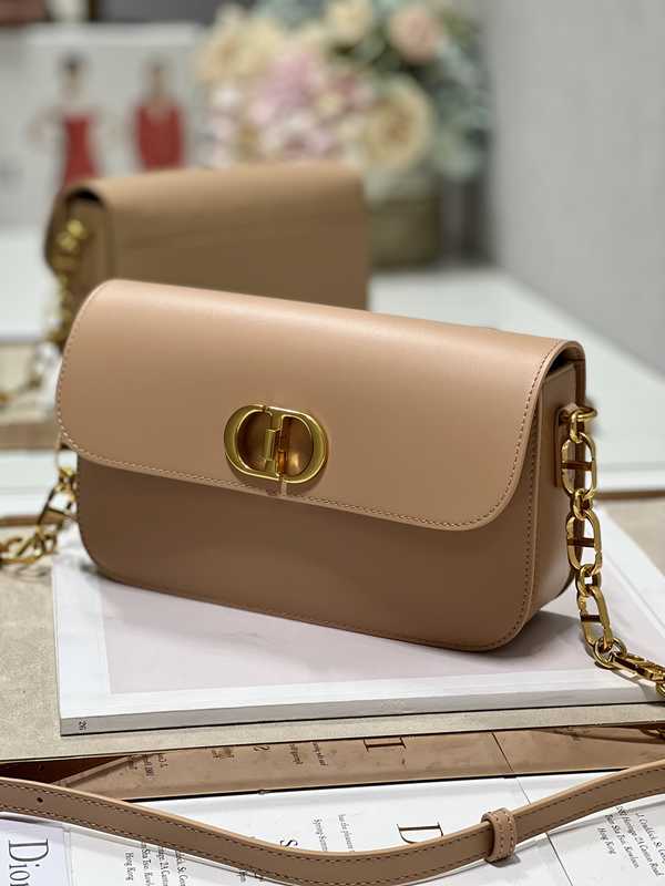 Avenue M9260 22 Avenue M9260 22