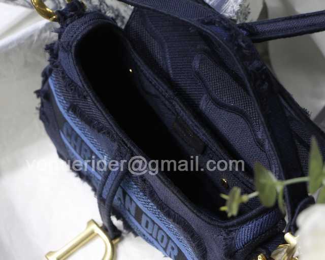 M9001 25 Embroidery M9001 25 Embroidery