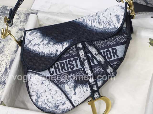 M9001 25 Embroidery M9001 25 Embroidery