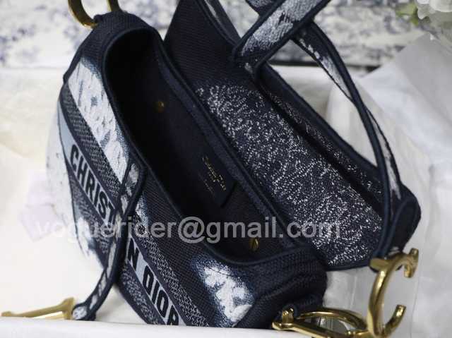 M9001 25 Embroidery M9001 25 Embroidery