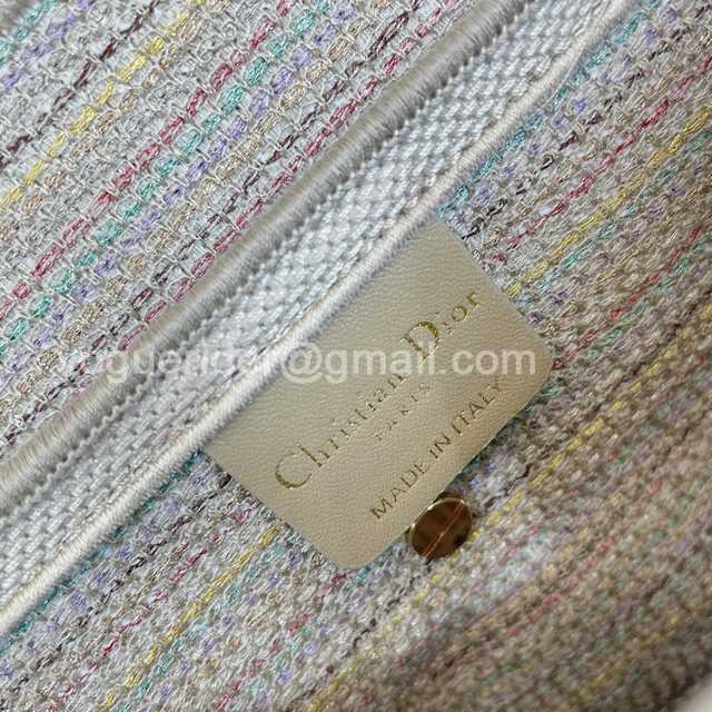 M9012 Stripe 25 M9012 Stripe 25