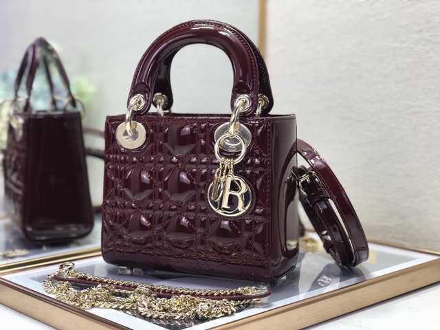 8203A Mini 17 Patent Leather