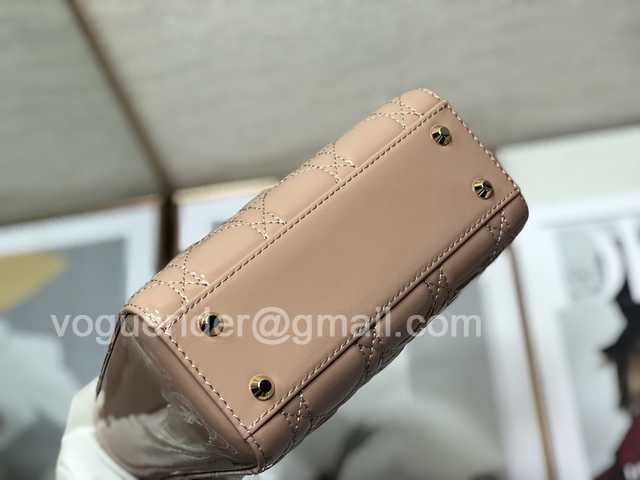 8203A Mini 17 Patent Leather 8203A Mini 17 Patent Leather