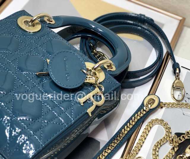8203A Mini 17 Patent Leather 8203A Mini 17 Patent Leather