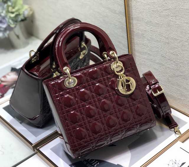 5L Patent leather 24