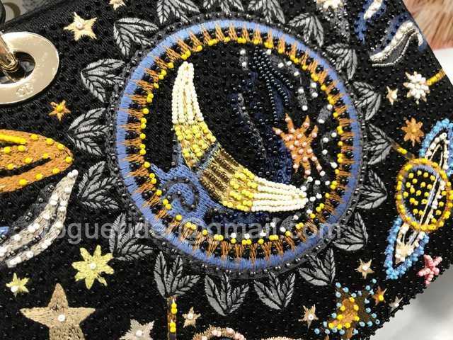 M0565 Embroidery 24