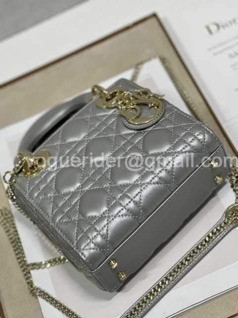 3L My ABC Pearlescent leather 0505 17 3L My ABC Pearlescent leather 0505 17