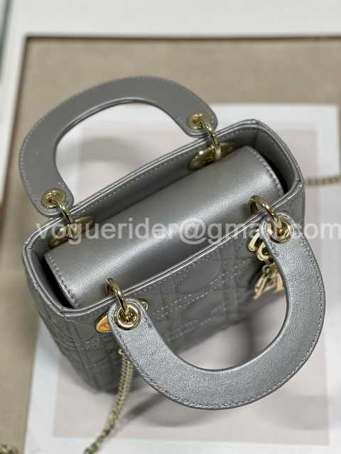 3L My ABC Pearlescent leather 0505 17 3L My ABC Pearlescent leather 0505 17