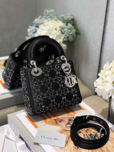 770150 Velvet Mini 17