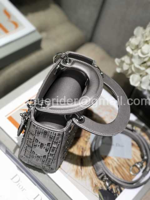 770150 Velvet Mini 17 770150 Velvet Mini 17
