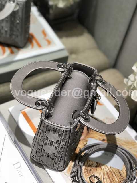 770150 Velvet Mini 17 770150 Velvet Mini 17