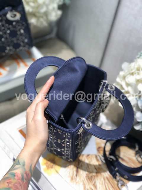770150 Velvet Mini 17