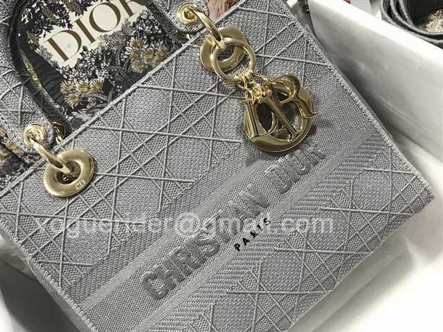 M0565 Fabric 24 M0565 Fabric 24