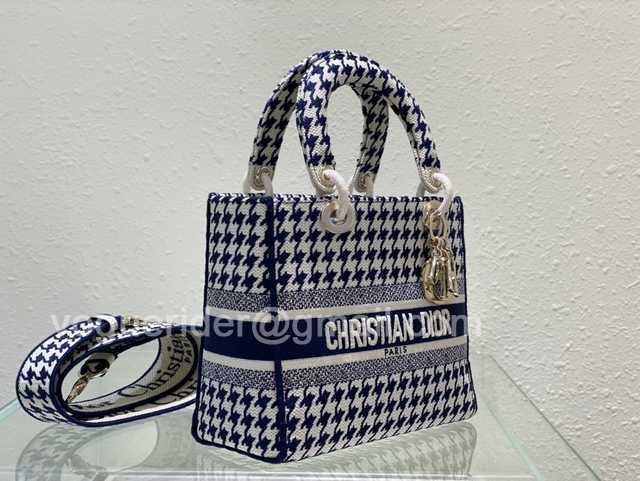 24 Tie & Dior 24 Tie & Dior