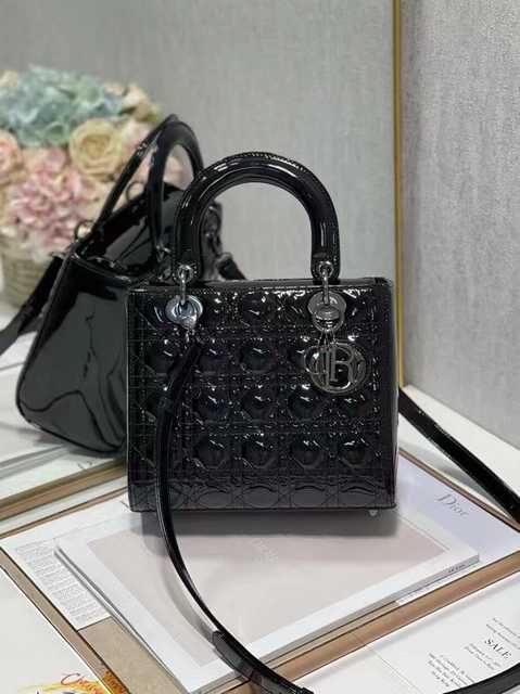 5L Patent leather 24