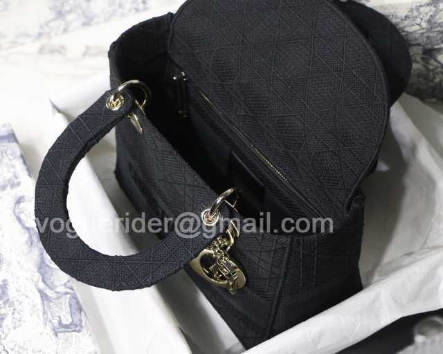 M0565 Fabric 24 M0565 Fabric 24