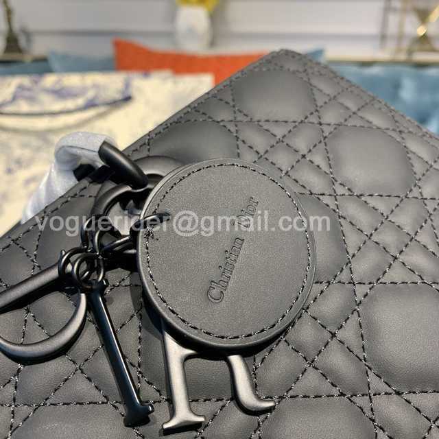 7L Ultra-Matte 32 7L Ultra-Matte 32