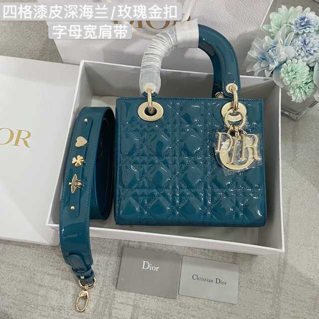 2241A 4L My ABC 20 Patent Leather