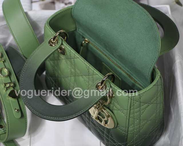 2241 4L My ABC Gradient 20 2241 4L My ABC Gradient 20