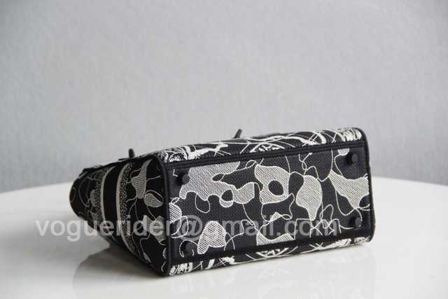 44532 5L D-Lite 24 Around the World 44532 5L D-Lite 24 Around the World