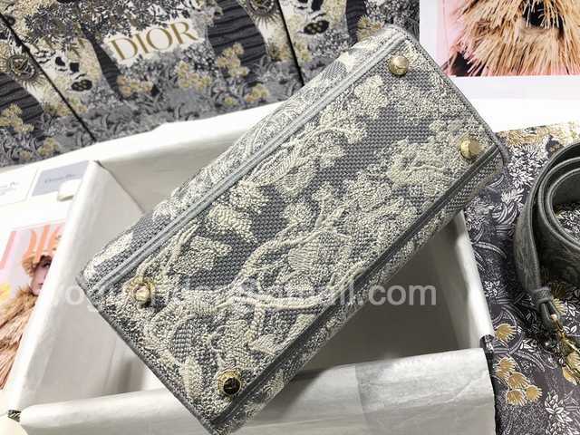 M0565 Embroidery 24 M0565 Embroidery 24