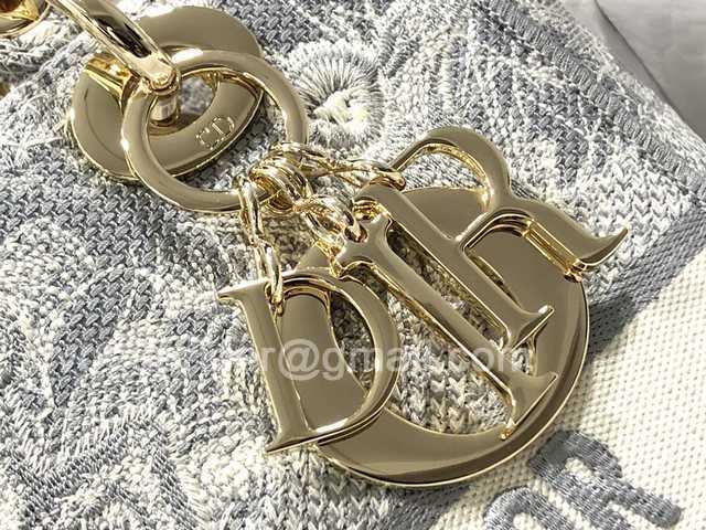 M0565 Embroidery 24 M0565 Embroidery 24