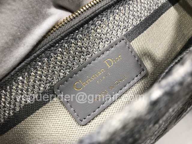 M0565 Embroidery 24 M0565 Embroidery 24