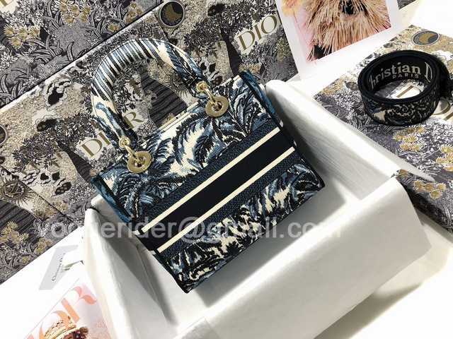 M0565 Embroidery 24 M0565 Embroidery 24