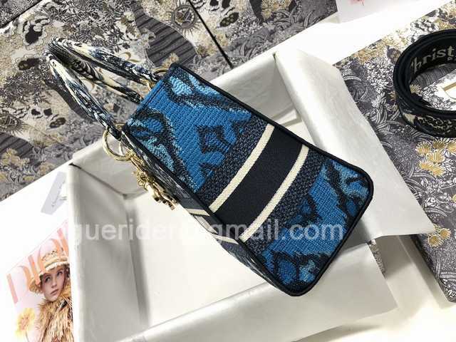 M0565 Embroidery 24 M0565 Embroidery 24