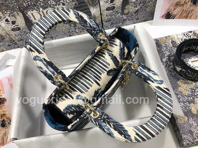 M0565 Embroidery 24 M0565 Embroidery 24