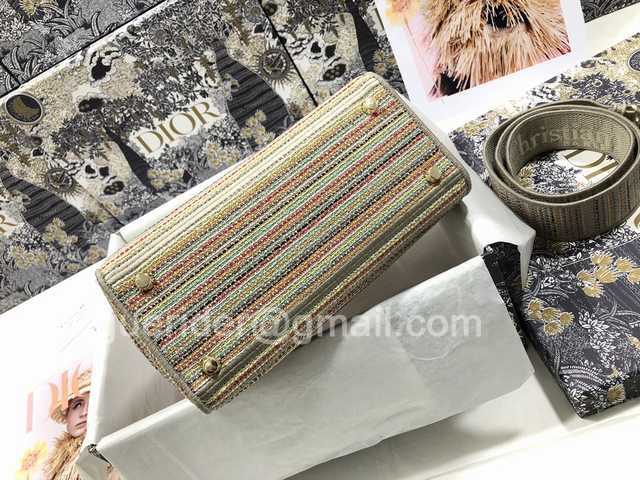 M0565 Embroidery 24 M0565 Embroidery 24