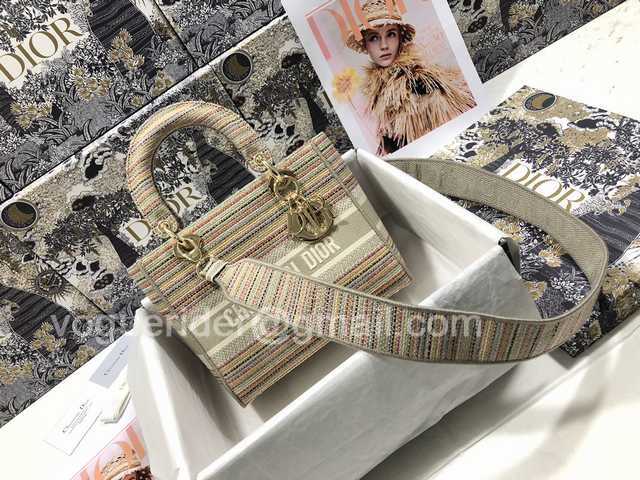 M0565 Embroidery 24 M0565 Embroidery 24