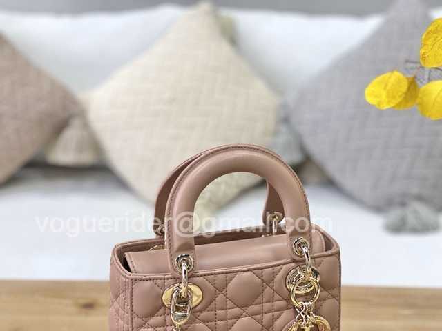 M0538 4L My ABC 20