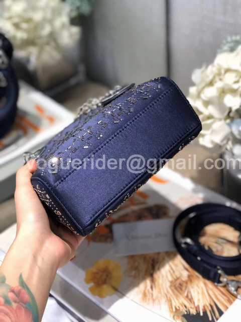 2011s 3L Velvet Mini 17