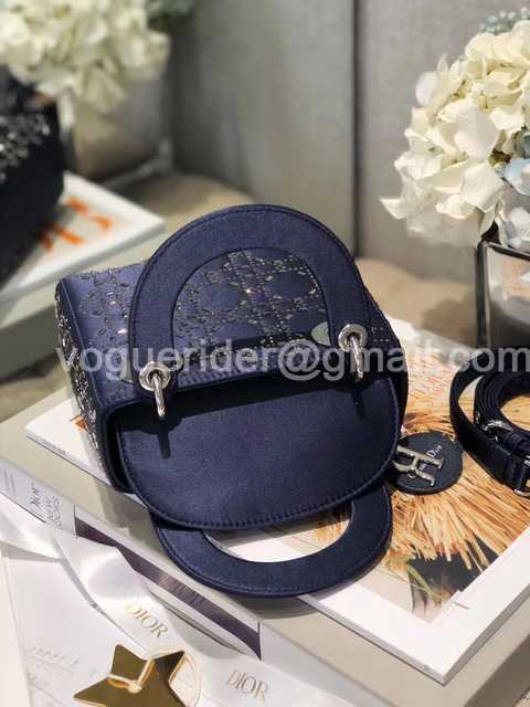 2011s 3L Velvet Mini 17