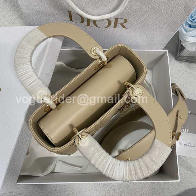 2241 4L My ABC Enamel 20