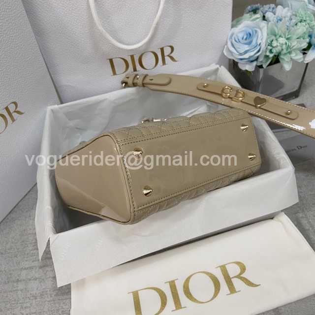 2241A 4L My ABC 20 Patent Leather 2241A 4L My ABC 20 Patent Leather
