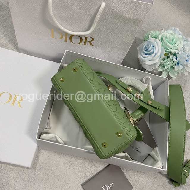 2241 4L My ABC Enamel 20