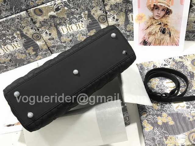 M0566 7L Ultra matte 32 M0566 7L Ultra matte 32