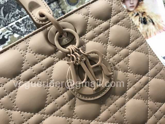 M0566 7L Ultra matte 32 M0566 7L Ultra matte 32