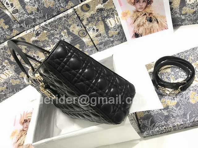 M0566 7L Lambskin 32