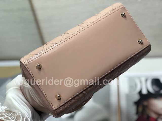 5L Patent leather 24