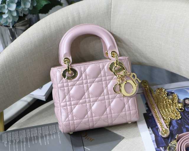 3L My ABC Pearlescent leather 0505 17