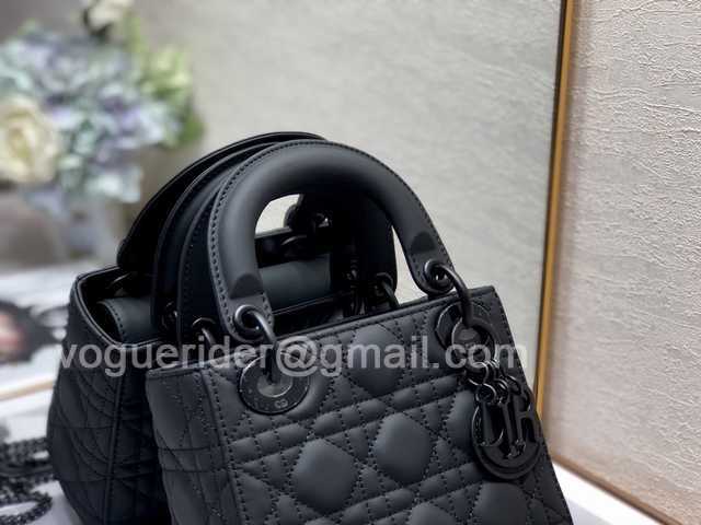 2223 3L Ultra Matte 17 2223 3L Ultra Matte 17