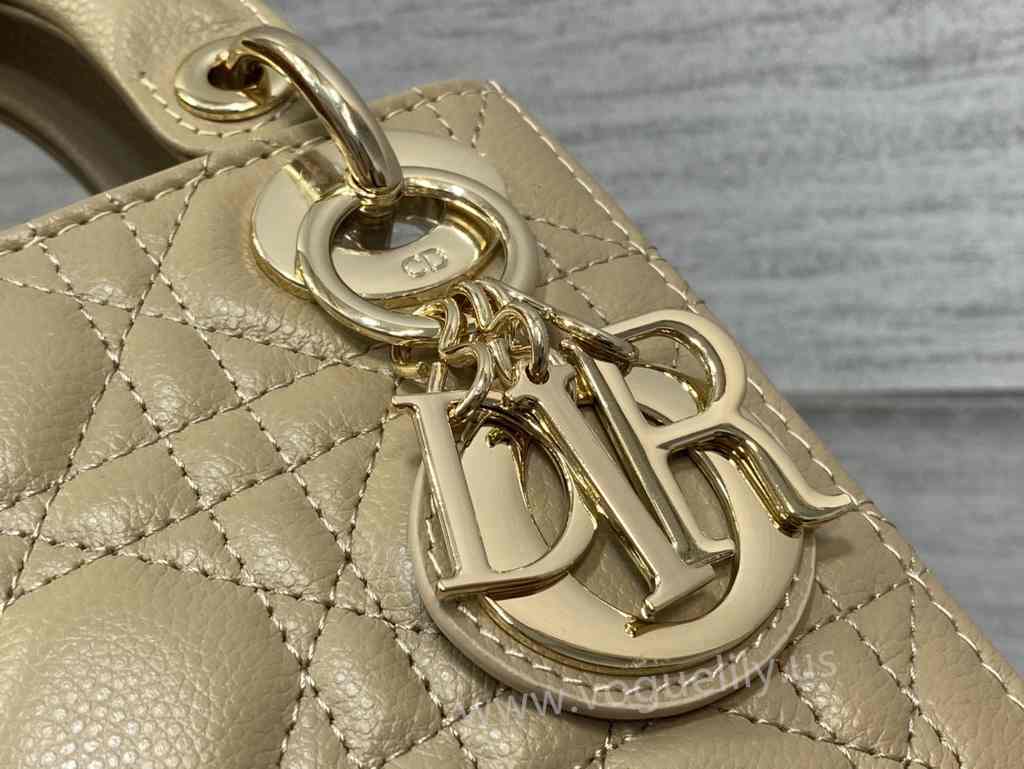 3L 6603 17 Caviar 3L 6603 17 Caviar
